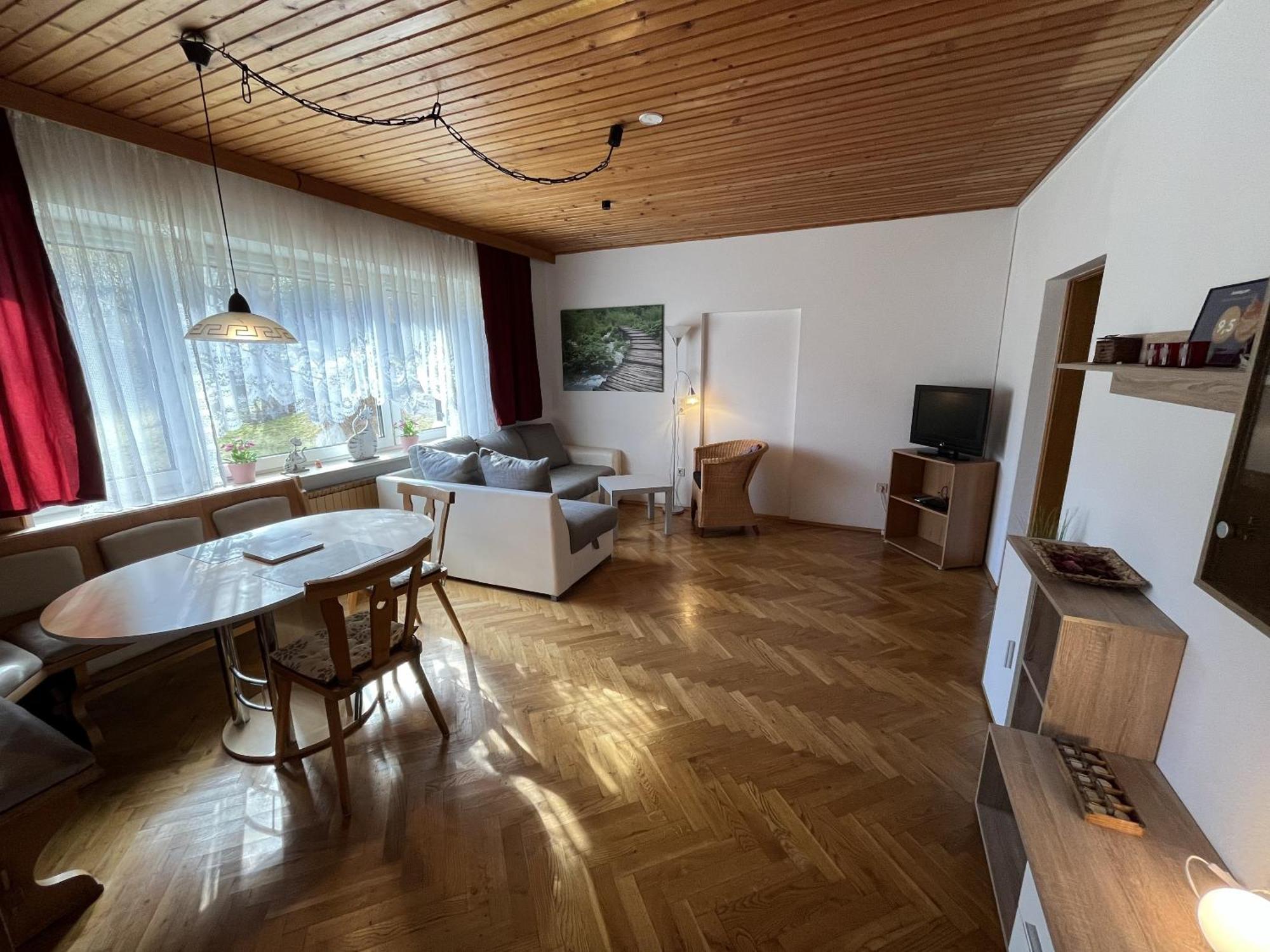 Apartments Am Kirchkogel "Laendliche Entspannung Im Herzen Der Steiermark" Pernegg an der Mur 객실 사진